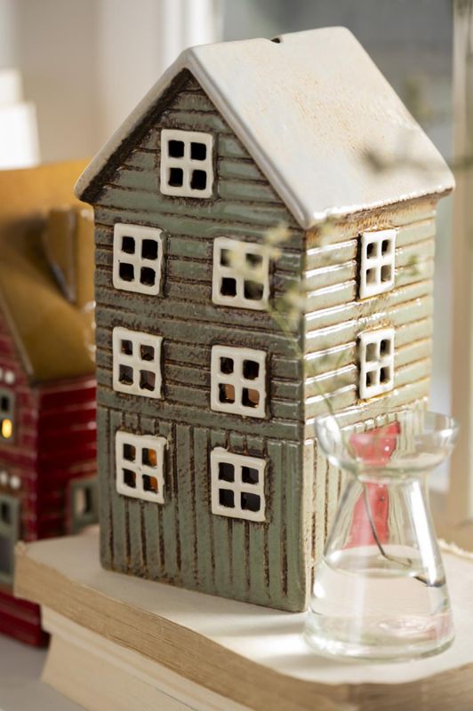 Torshavn lysthus rød dør| IB Laursen