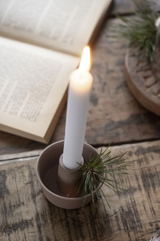 Lysestake til bedelys med høy kant - malva | IB Laursen